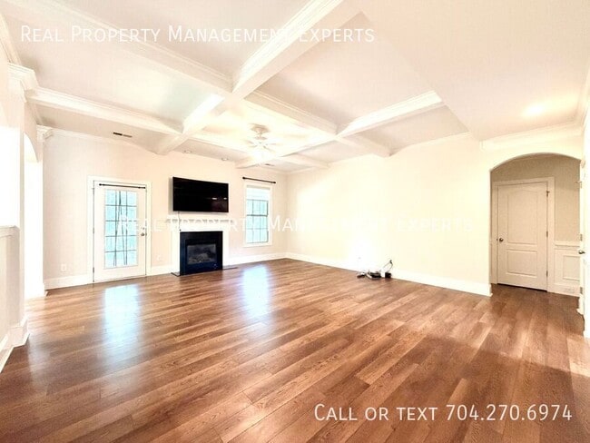 Building Photo - 9416 Scorpio Ln