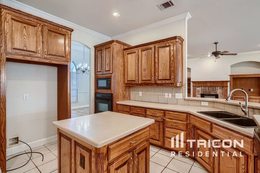 Building Photo - 12768 Taylor Frances Ln