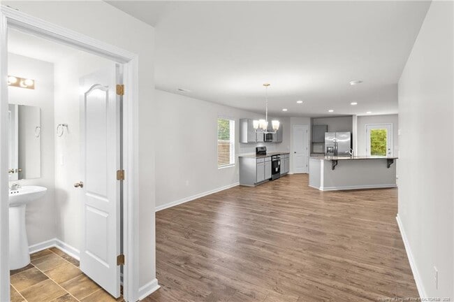 Building Photo - 129 Chinook Ln