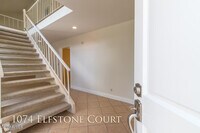 Building Photo - 1074 Elfstone Ct