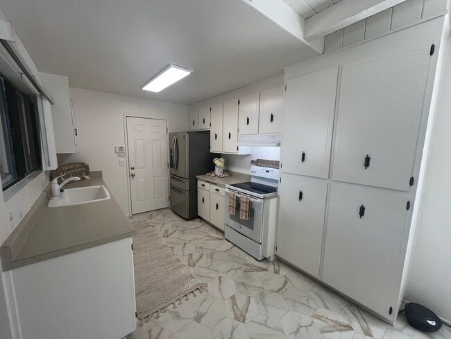 Building Photo - Charming 3/2 Home in Woodland-$500.00 OFF ...