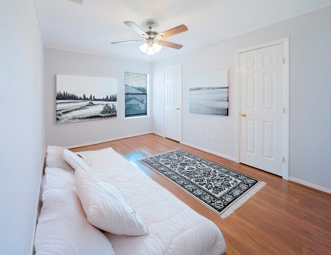 Building Photo - 1123 Woodley Bend