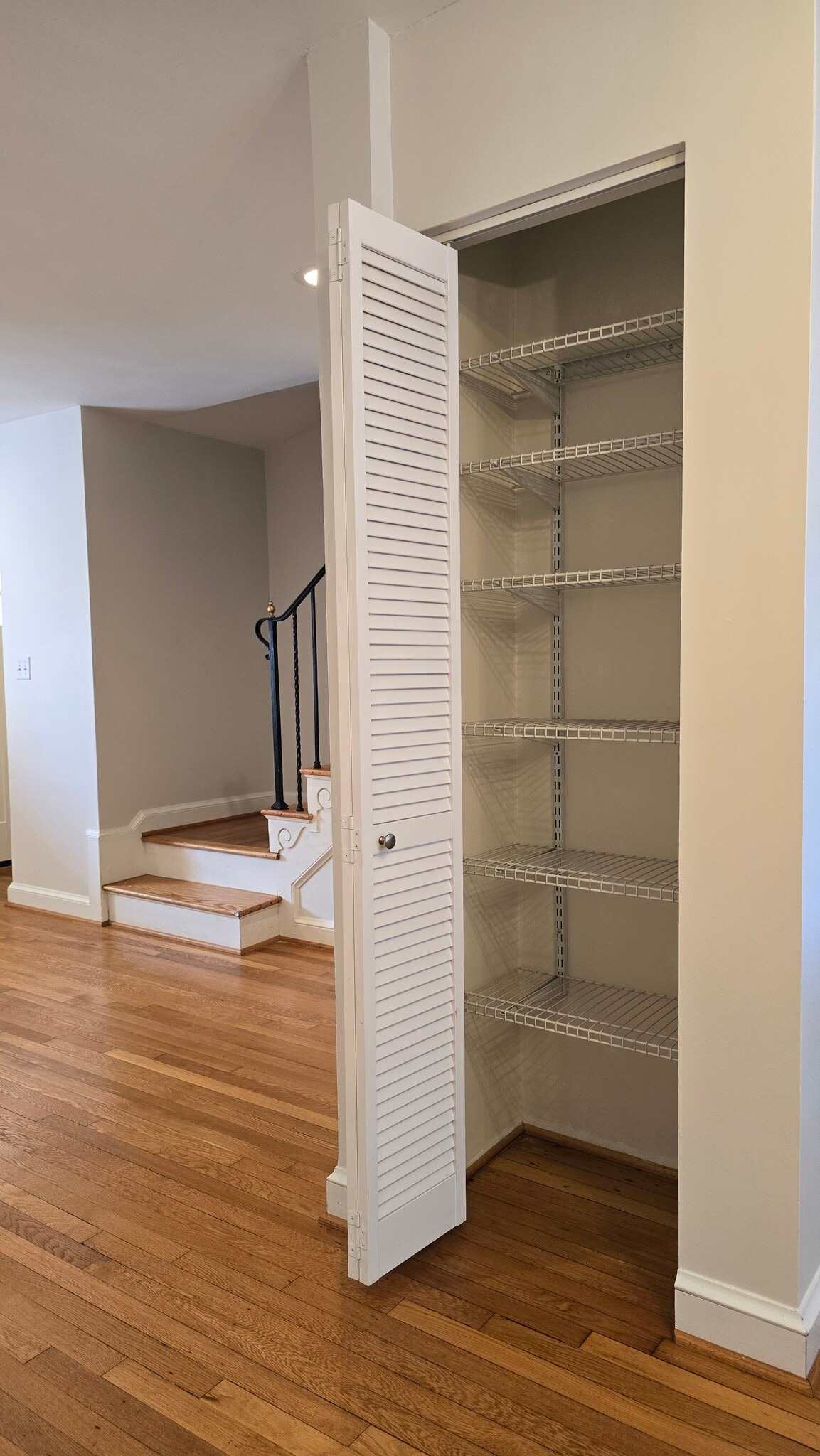 Building Photo - 136 Wesmond Dr