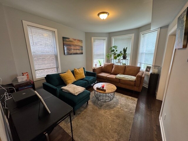 Building Photo - 1431 N Springfield Ave