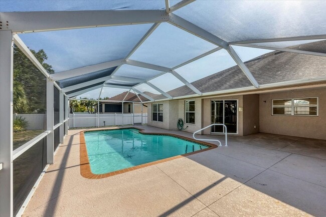 Building Photo - South Venice Annual Pool Home for Rent