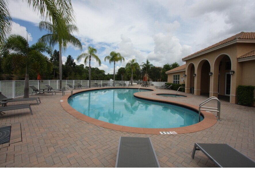 Building Photo - 5915 Monterra Club Dr