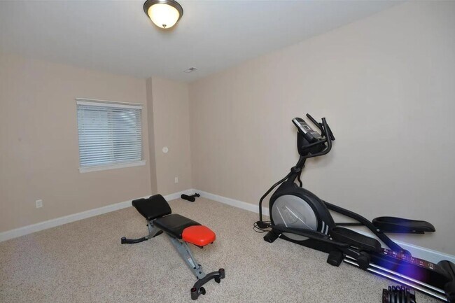 Building Photo - 1425 Red Oak Plantation Dr