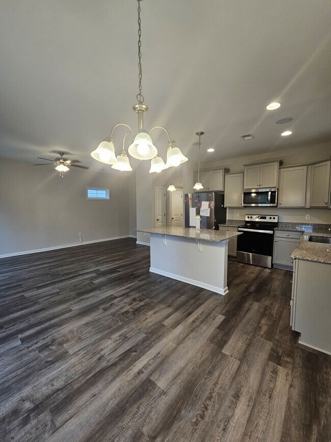 Building Photo - 125 Highland Park Ct