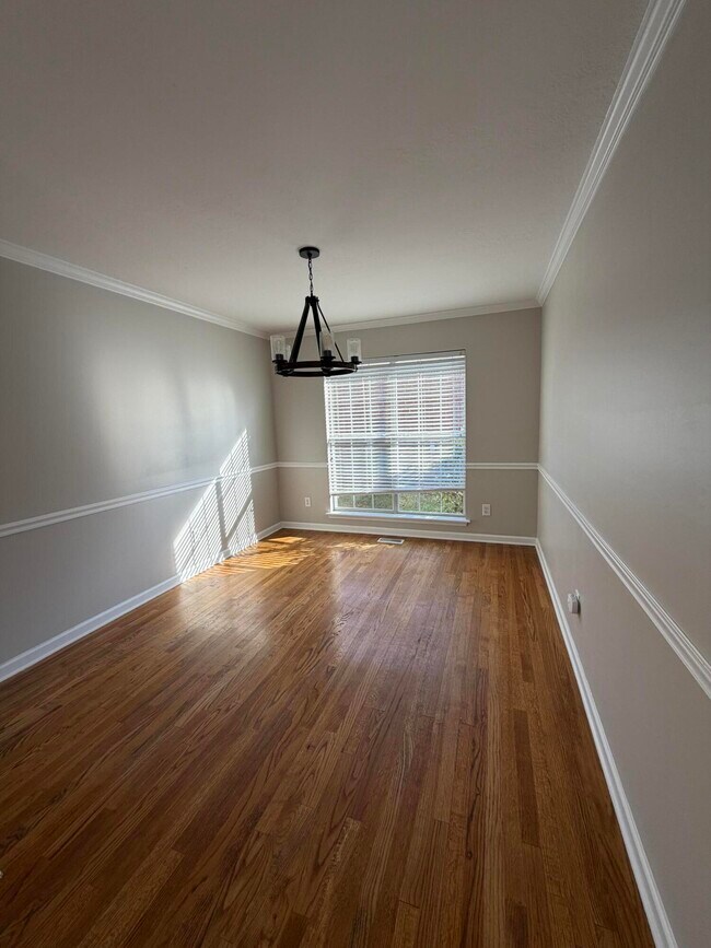 Building Photo - 516 Granite Point