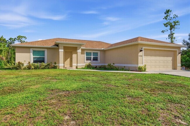 Building Photo - 1458 Richbriar Dr