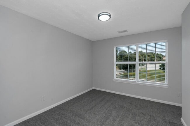 Building Photo - Available Now this Beautiful 4-Bedroom 2.5Baths Home in Stockbridge, GA!