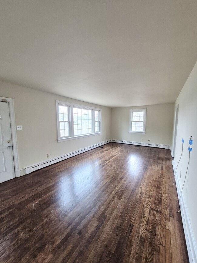 Building Photo - 5140 Alberene Rd