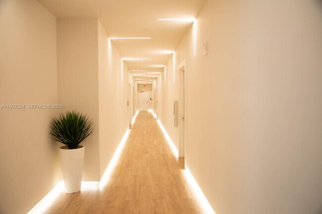 Building Photo - 90 SW 3rd St