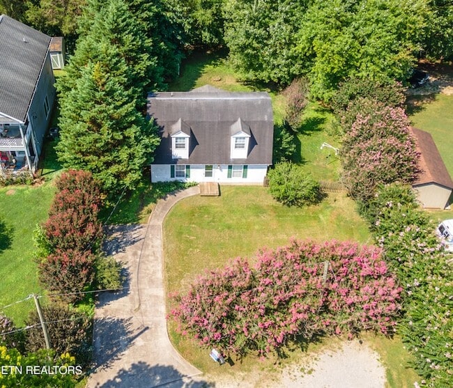 Building Photo - 7005 Buddy J Ln