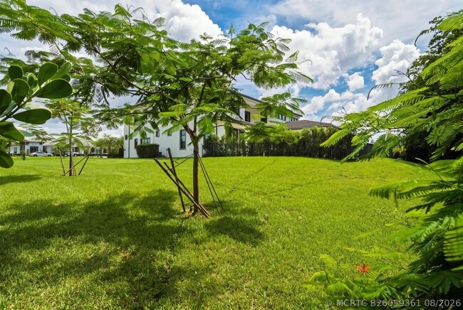 Building Photo - 17130 Magnolia Estates Dr