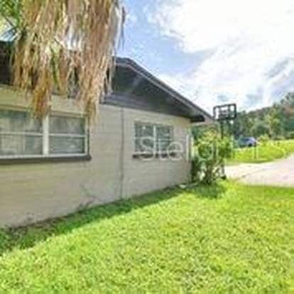 Building Photo - 1139 Circle Dr