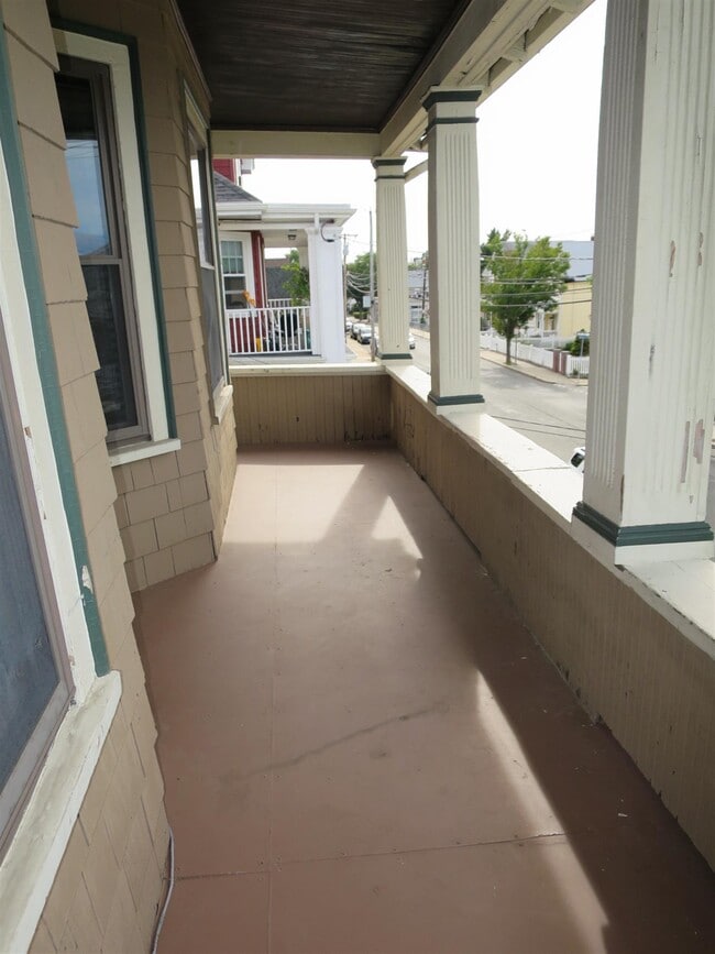 Building Photo - 138 North St