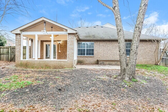 Building Photo - 2922 Churchill Ln