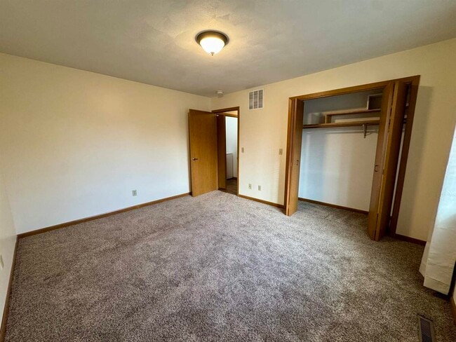 Building Photo - 2500 Grant St