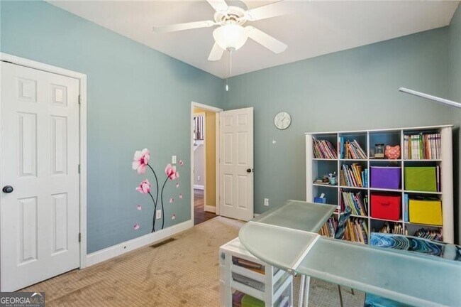 Building Photo - 1124 Promontory Dr