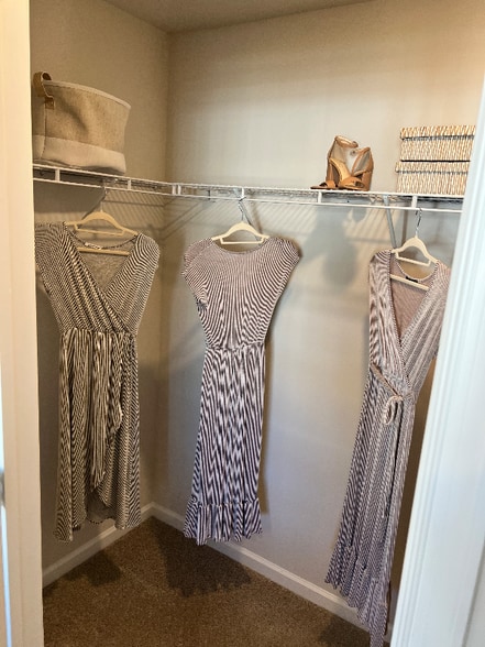 Building Photo - 245 Macoun Way