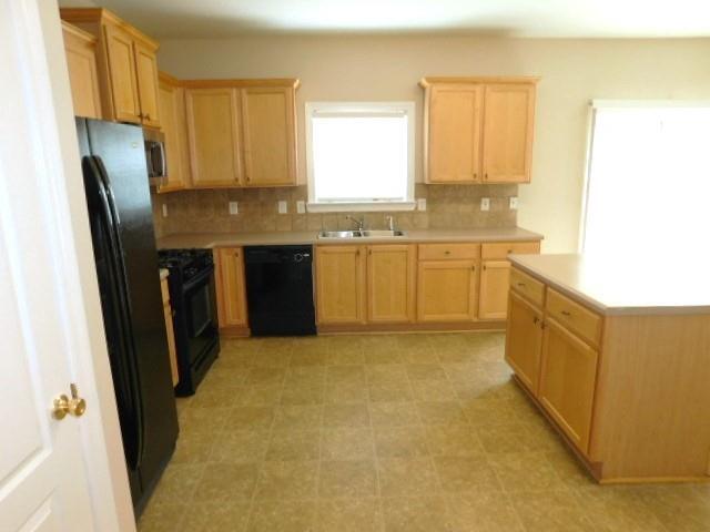 Building Photo - 3543 Aberdeen Way