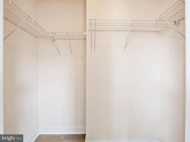 Building Photo - 304 Orchard Ridge Dr