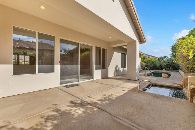 Building Photo - 74613 Waterlily Cir