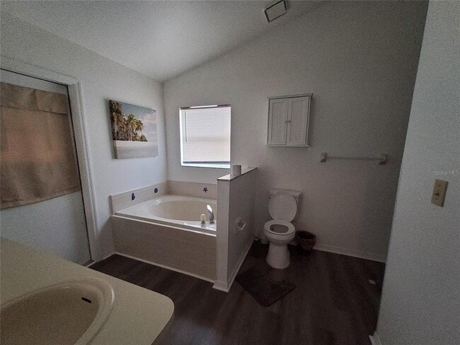 Building Photo - 138 Valentino Ct