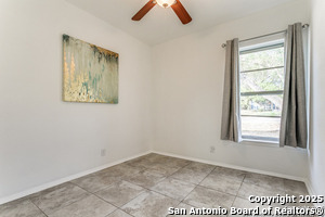 Building Photo - 816 Hickory Hill Dr