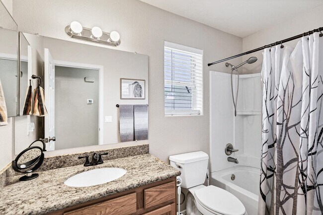 Building Photo - 144 S Kingston St