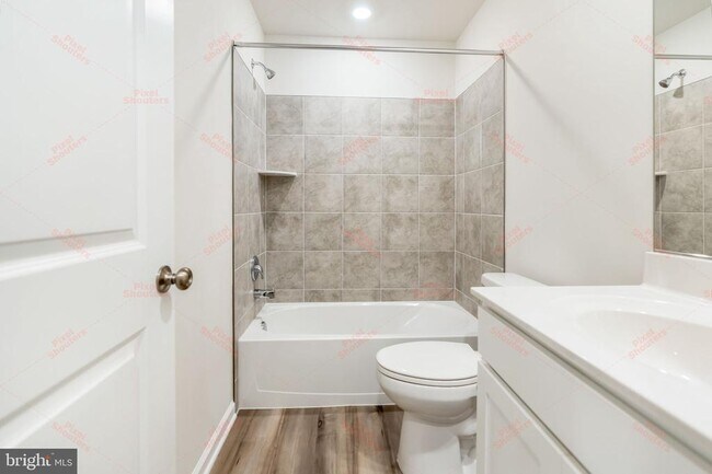 Building Photo - 44 Brookfield Mews