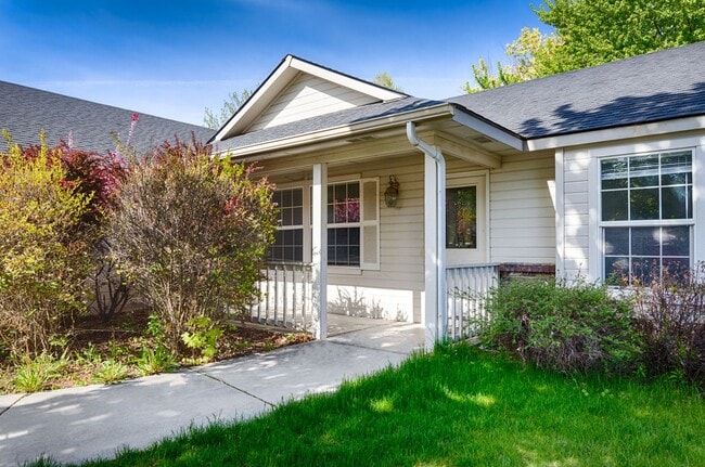 Building Photo - Remodeled Boise home with 4 bedrooms