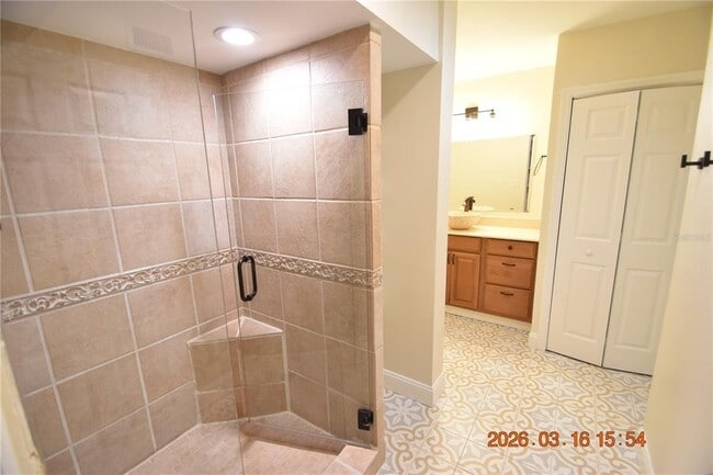 Building Photo - 571 Luzon Ave