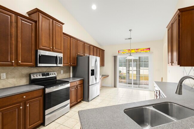 Building Photo - 3284 Saddlewood Cir