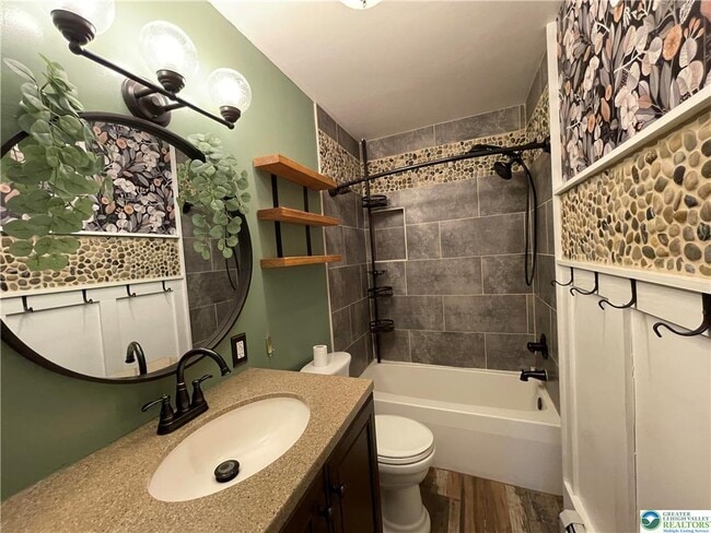 Building Photo - 735 2nd Ave