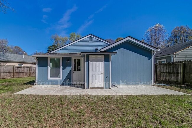Building Photo - 1047 Grant Way SE