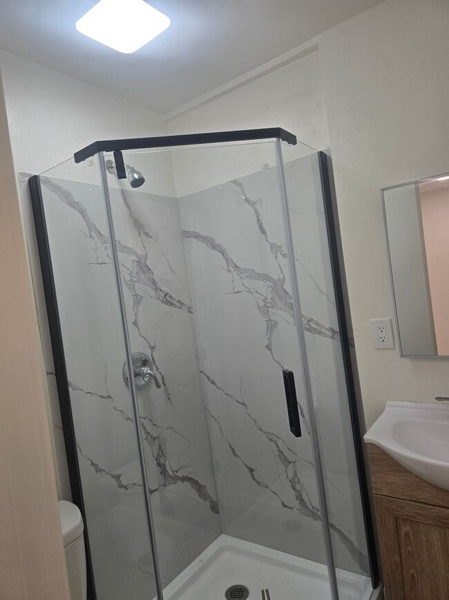 Building Photo - GLENHAVEN - ANAHEIM