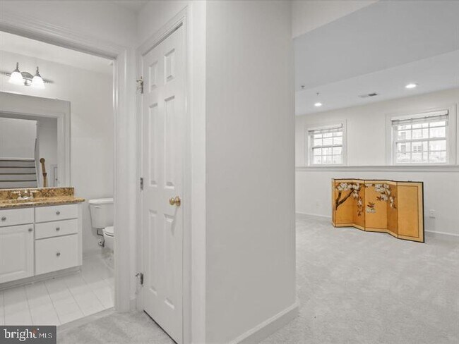 Building Photo - 7980 Vigne Ct