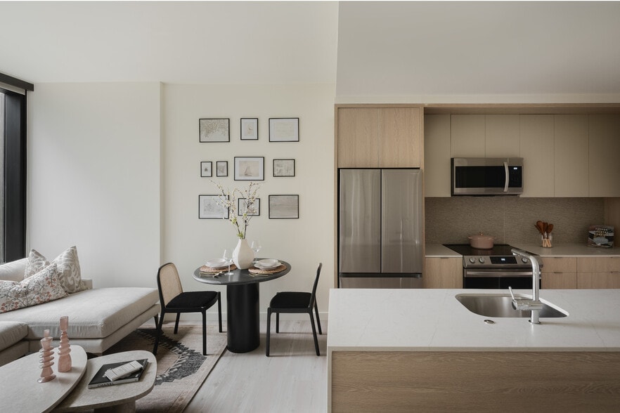 Primary Photo - OZMA