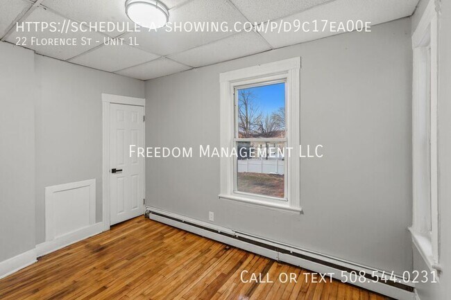 Building Photo - 22 Florence St