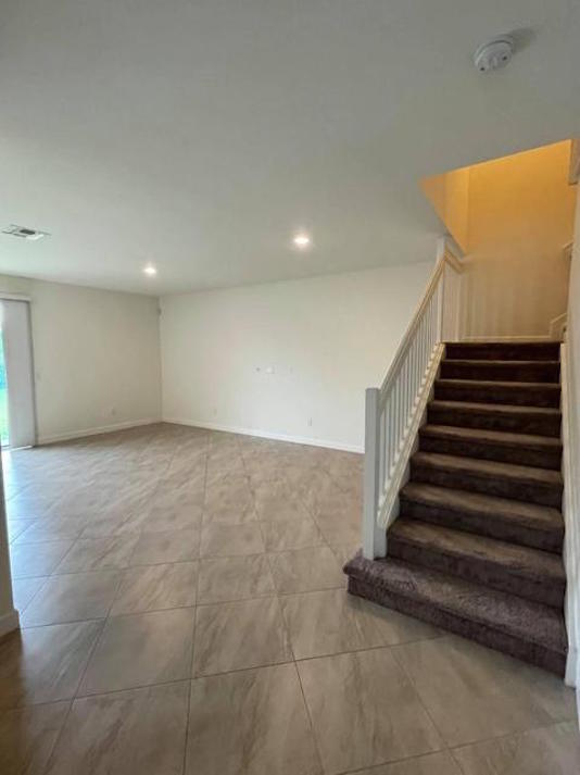 Building Photo - 12932 Anthorne Ln