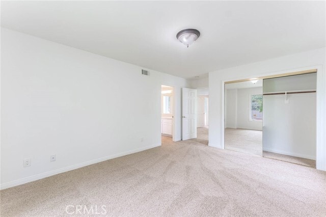 Building Photo - 562 Ravensbury St