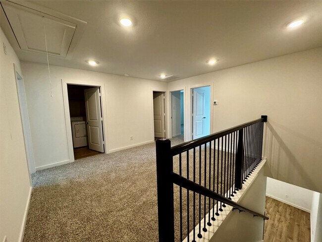 Building Photo - 2142 Olivos St