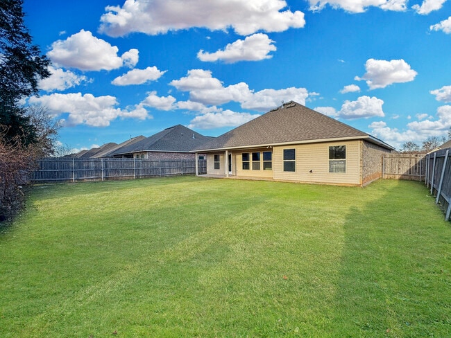 Building Photo - 1132 Eli Conner Dr