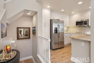 Building Photo - 17 Auvergne