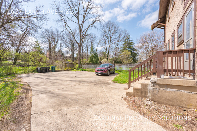Building Photo - 1627 Larch Ave