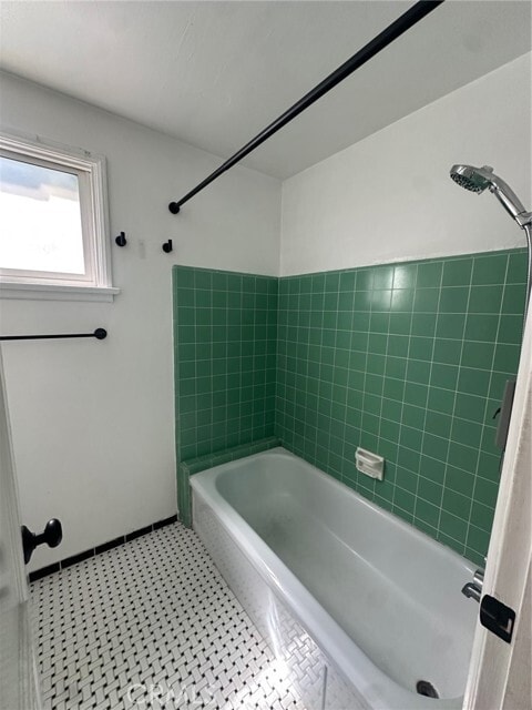Building Photo - 306 Dahlia Pl