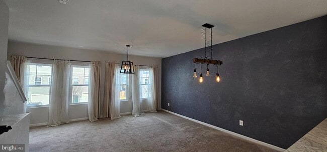 Building Photo - 126 Lindy Wy