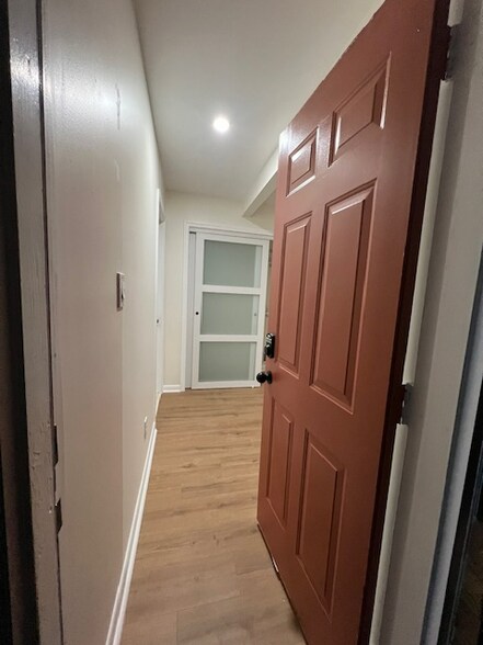 Building Photo - 522 E Indian Spring Dr